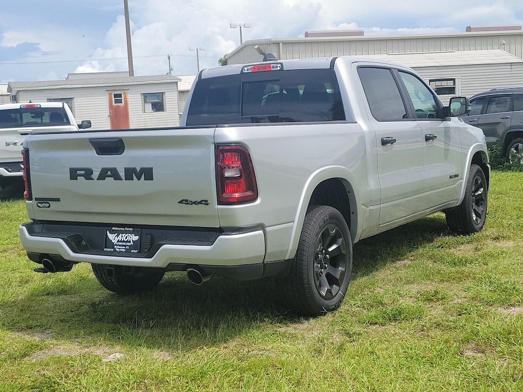 New 2027 Ram 1500 BIG HORN CREW CAB 4X4 5'7 BOX Pickup