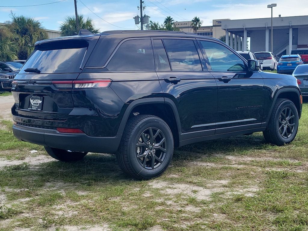 New 2027 Jeep Grand Cherokee LAREDO ALTITUDE 4X4 Sport Utility