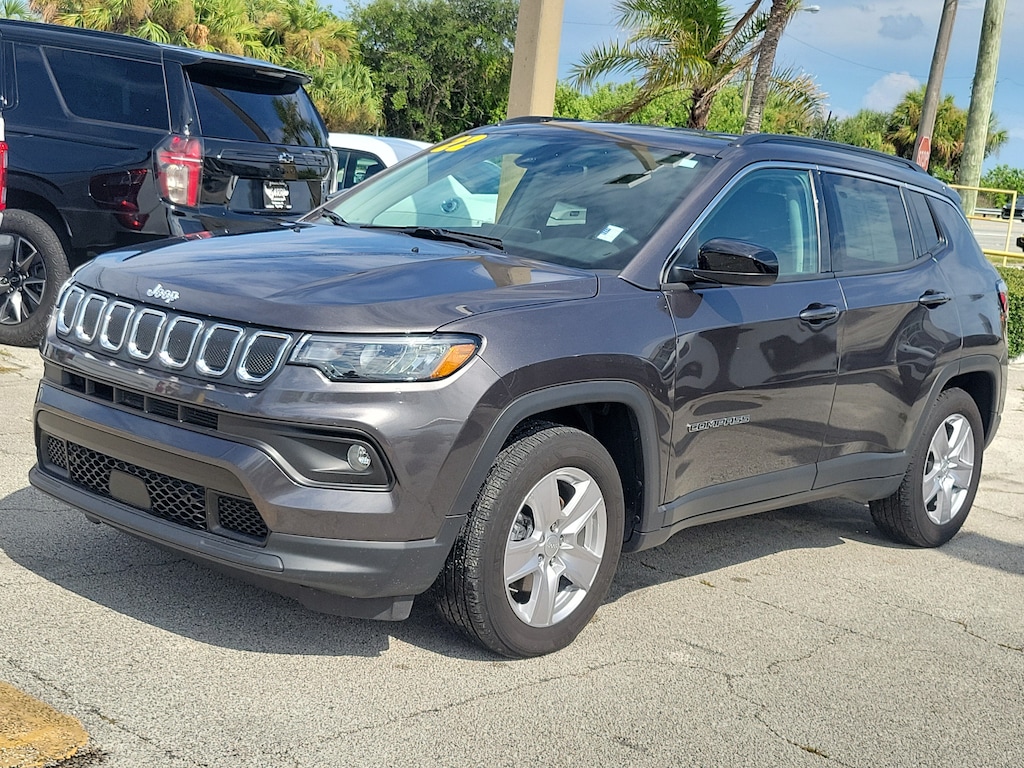 Used 2022 Jeep Compass Latitude SUV