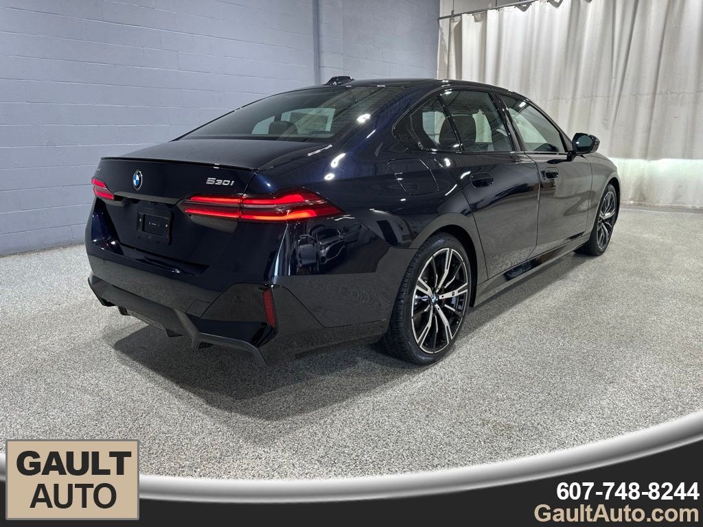 New 2027 BMW 5 Series 530i xDrive Sedan