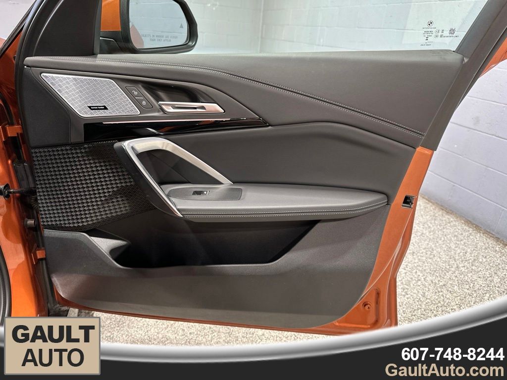 2025 BMW X1 28i - Photo 15