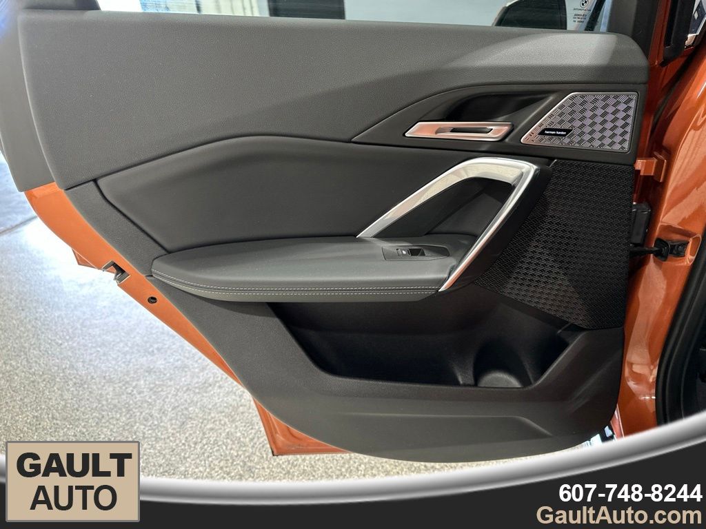 2025 BMW X1 28i - Photo 12
