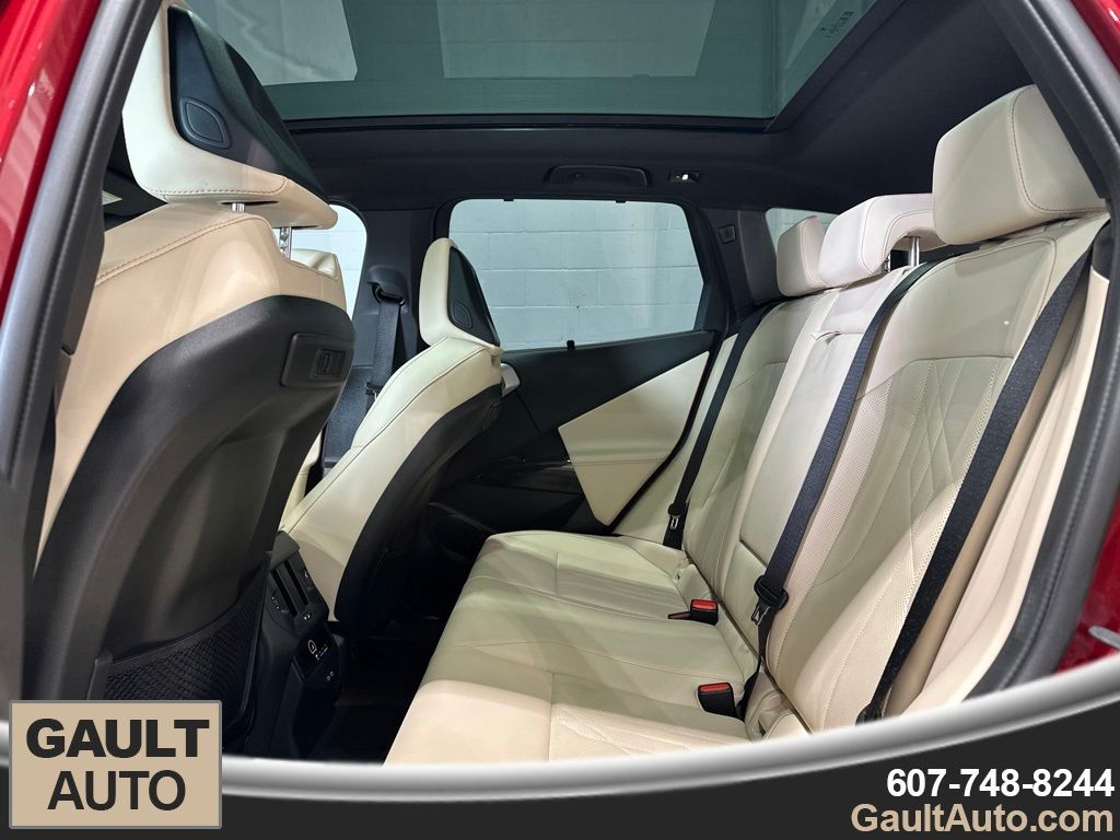 2026 BMW X3 30 - Photo 14