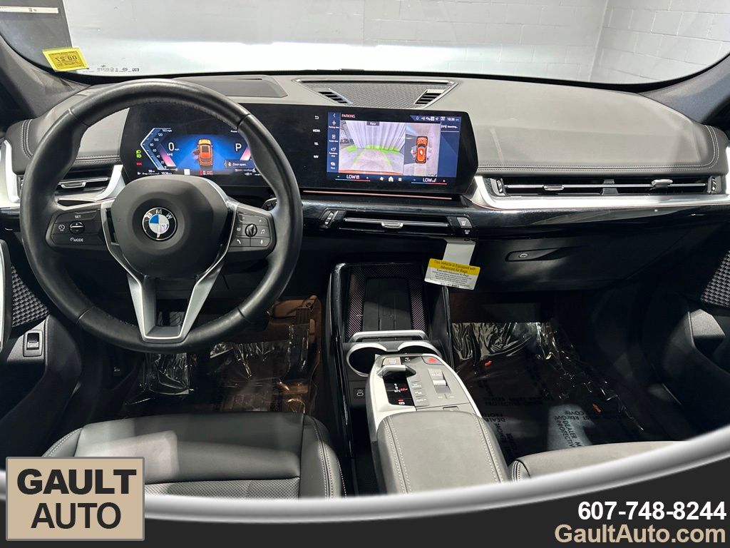 2025 BMW X1 28i - Photo 6
