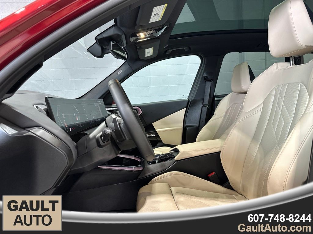 2026 BMW X3 30 - Photo 12