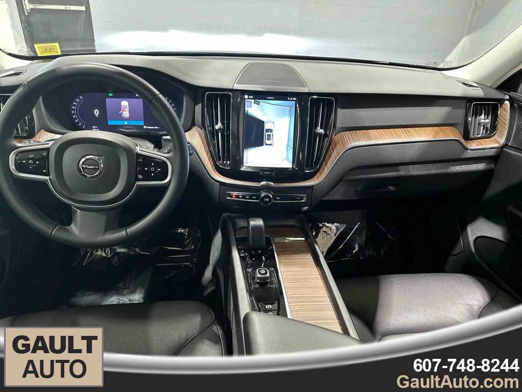 2023 Volvo XC60 Plus - Photo 7