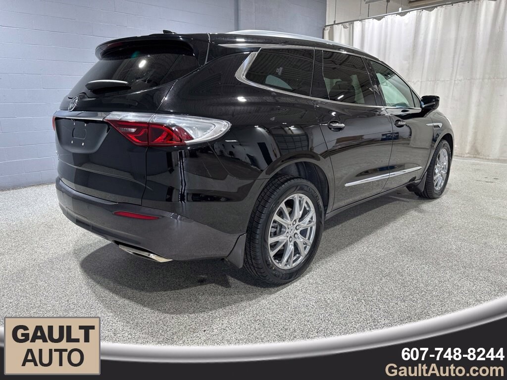 Used 2024 Buick Enclave Essence SUV