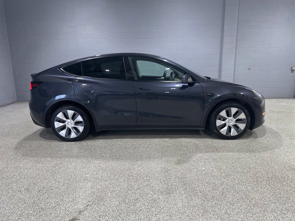Used 2024 Tesla Model Y Long Range SUV