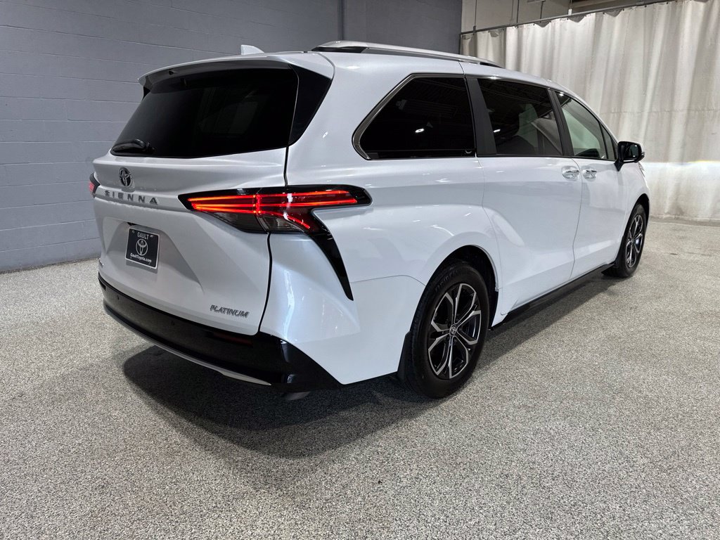 Used 2026 Toyota Sienna Platinum Minivan/Van