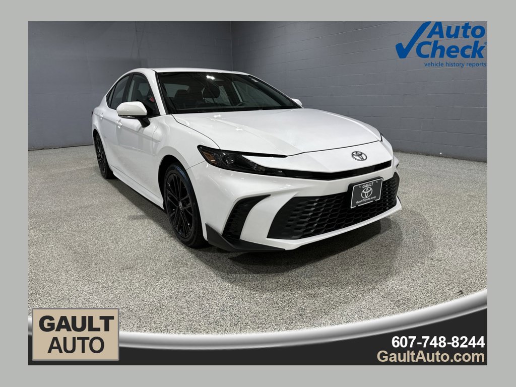 Used 2025 Toyota Camry SE Sedan