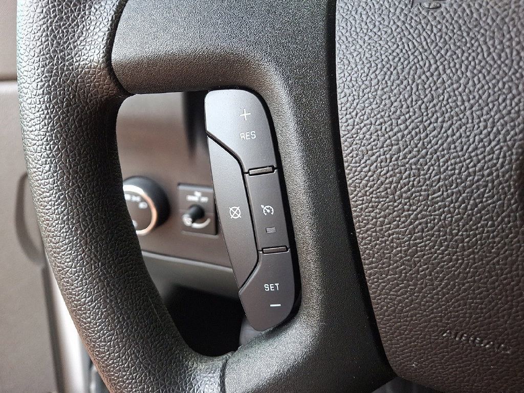 2025 Chevrolet Express Cargo Work Van - Photo 26