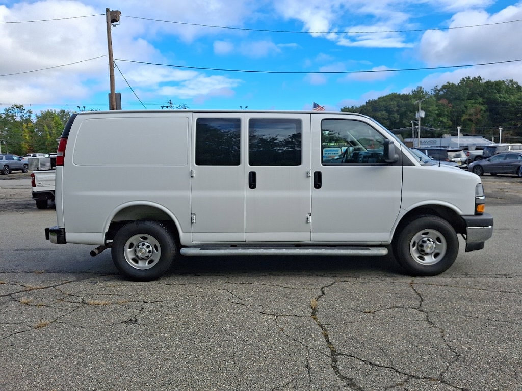 2025 Chevrolet Express Cargo Work Van - Photo 8