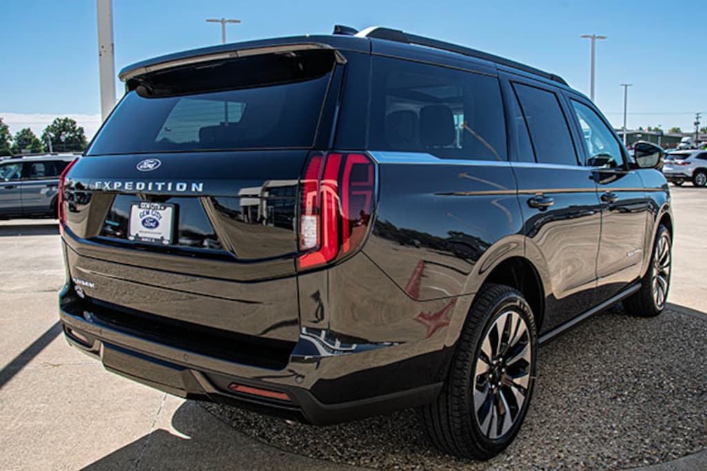New 2027 Ford Expedition Platinum SUV
