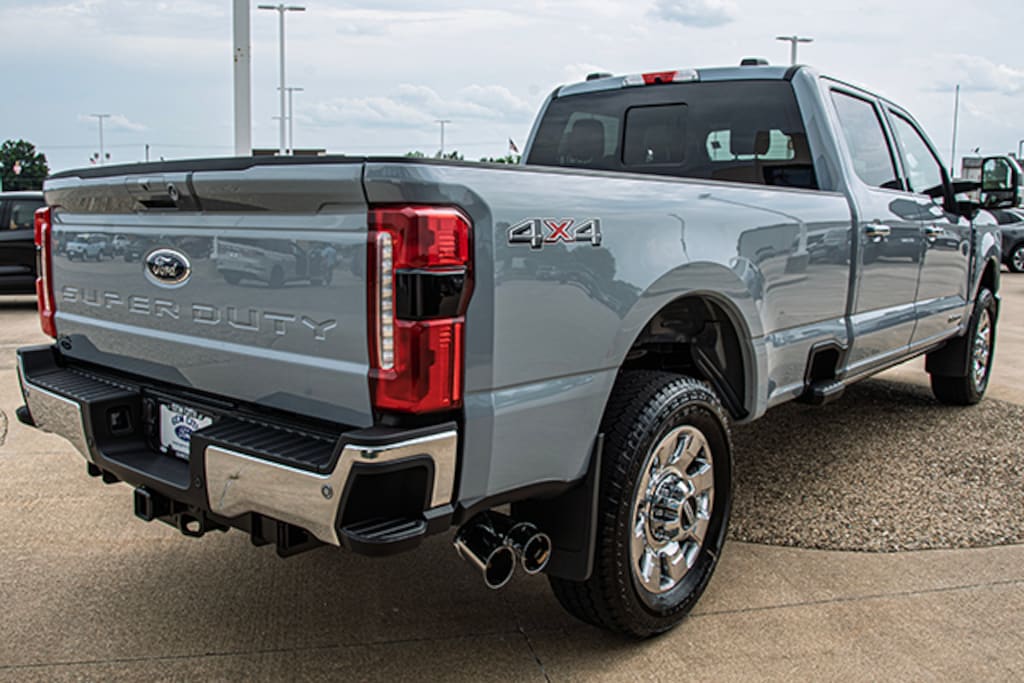 New 2026 Ford Super Duty F-350® Lariat® TRUCK