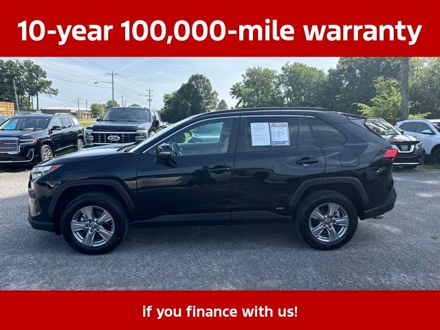 2023 Toyota RAV4 LE