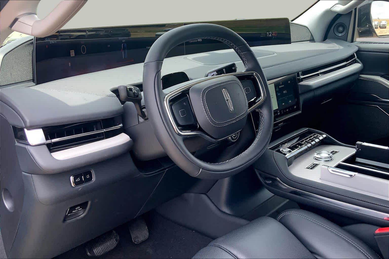 2026 Lincoln Navigator Reserve - Photo 8