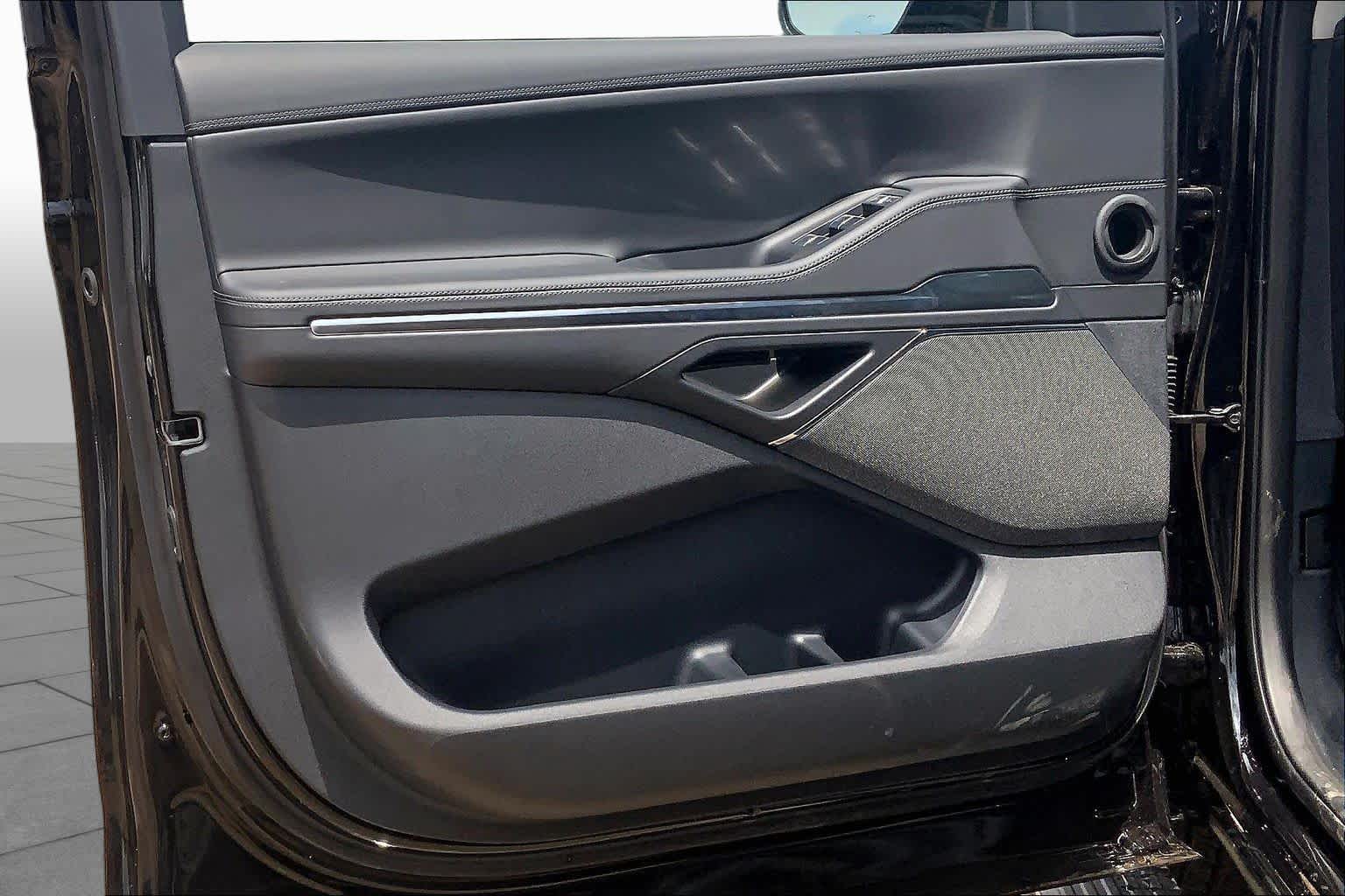 2026 Lincoln Navigator Reserve - Photo 10