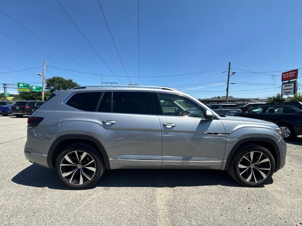 Used 2025 Volkswagen Atlas 2.0T SEL Premium R-Line SUV