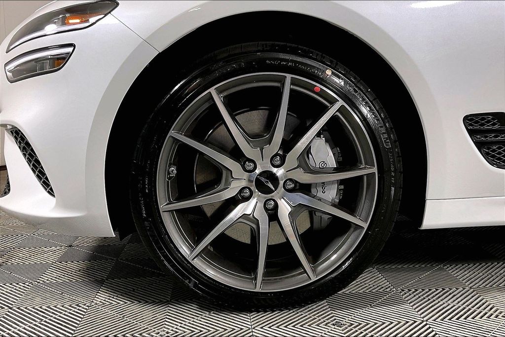 2026 GENESIS G70 Prestige - Photo 9
