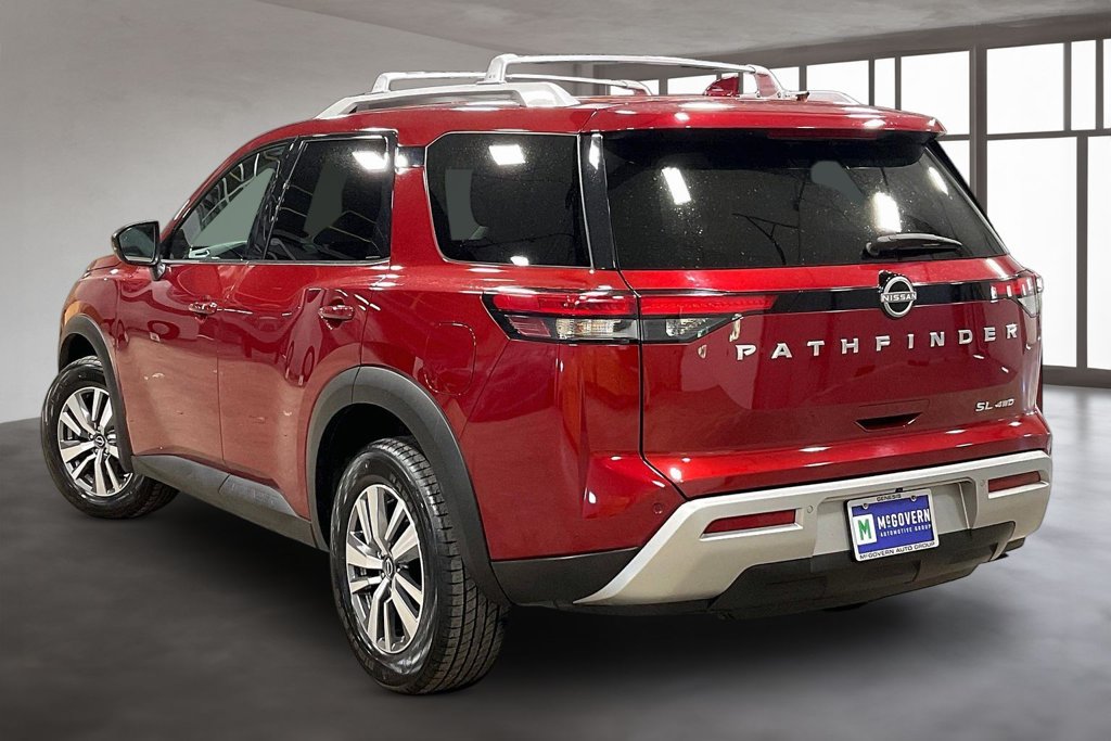 Used 2023 Nissan Pathfinder SL SUV