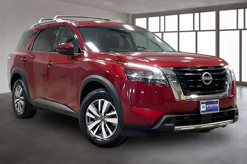 Used 2023 Nissan Pathfinder SL SUV