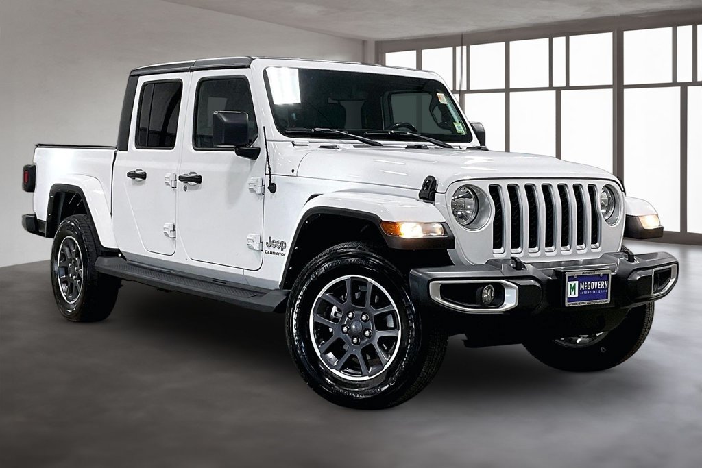 Used 2022 Jeep Gladiator Overland Truck Crew Cab