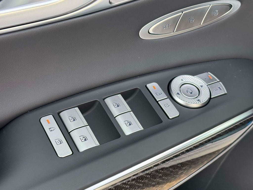 2026 GENESIS GV70 Sport Prestige - Photo 17