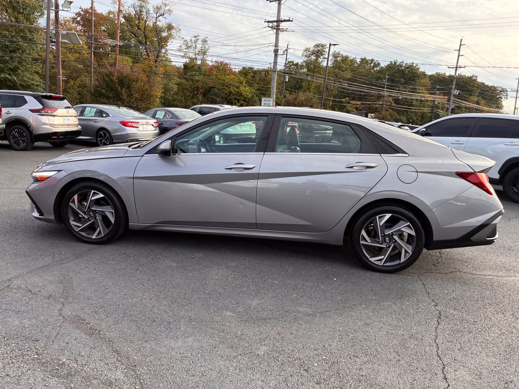 Certified 2025 Hyundai Elantra Limited Sedan