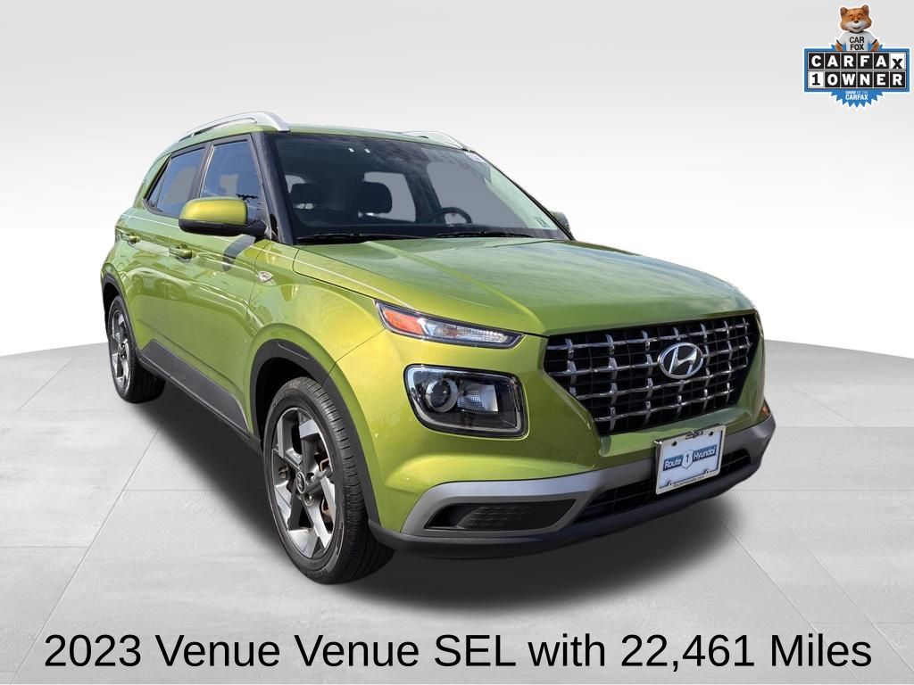 Used 2023 Hyundai Venue SEL SUV
