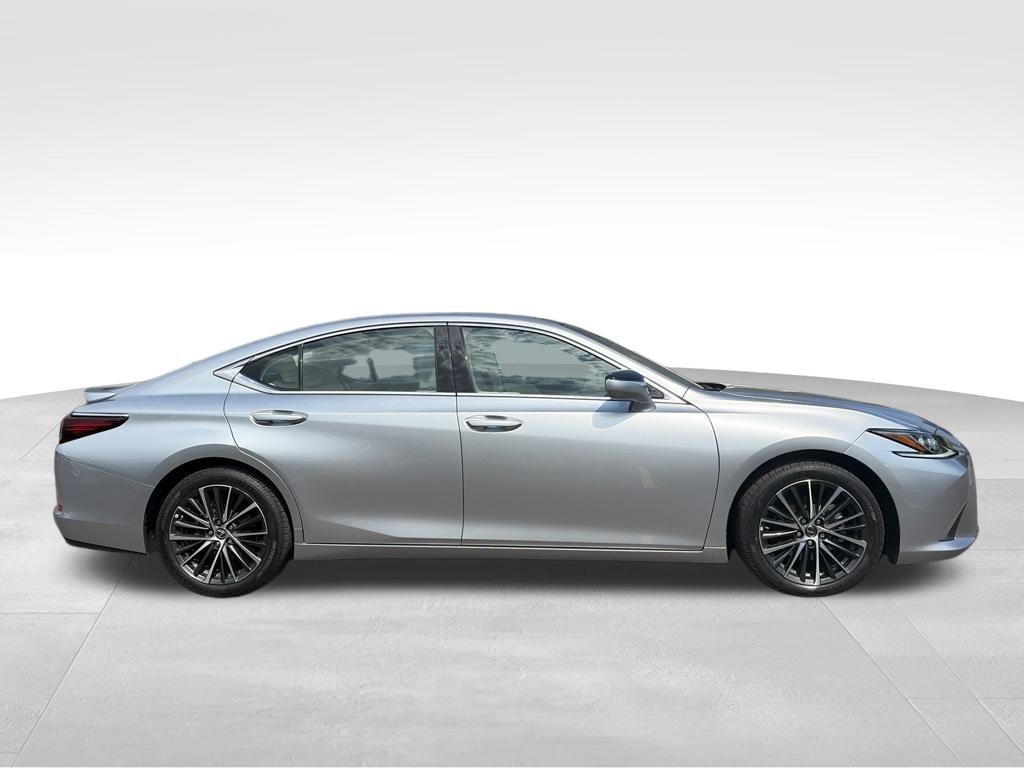Used 2022 Lexus ES 350 Sedan