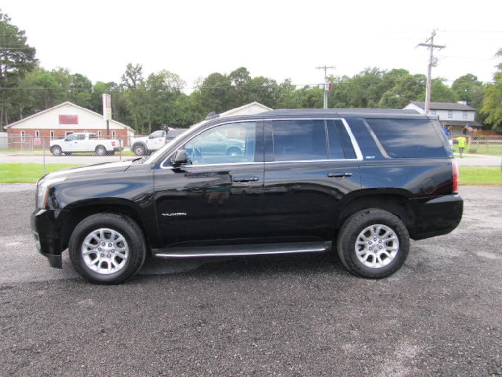 Used 2017 GMC Yukon SLT SUV