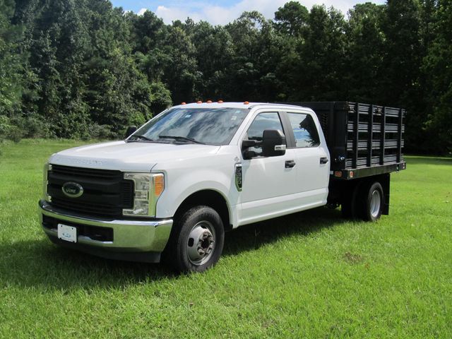 2017 Ford F-350 Super Duty Chassis Cab