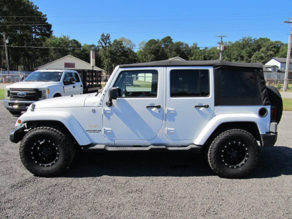 Used 2012 Jeep Wrangler Unlimited Sahara SUV