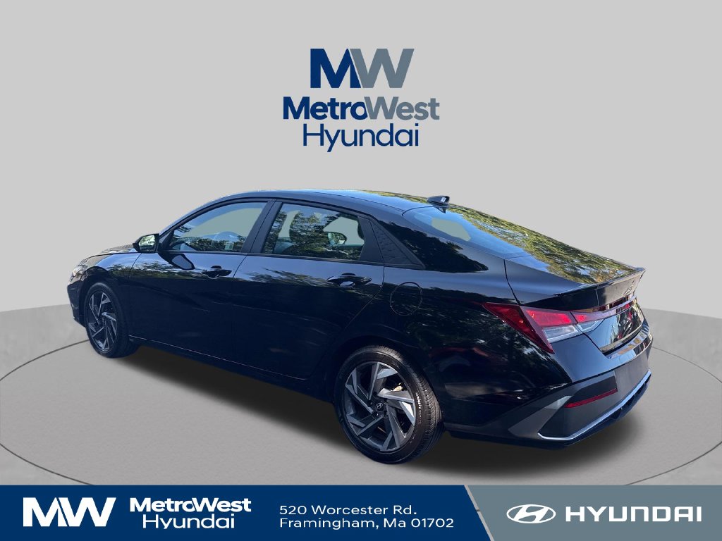 Used 2025 Hyundai Elantra SEL Sport Sedan