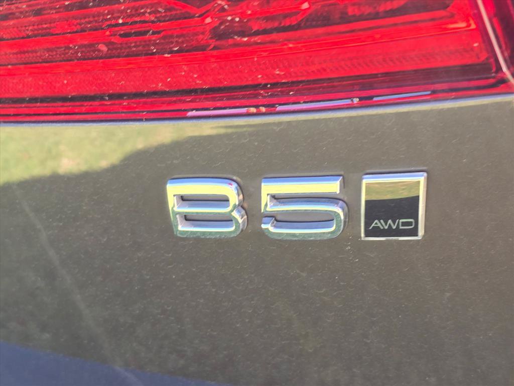 2024 Volvo XC60 Plus - Photo 10