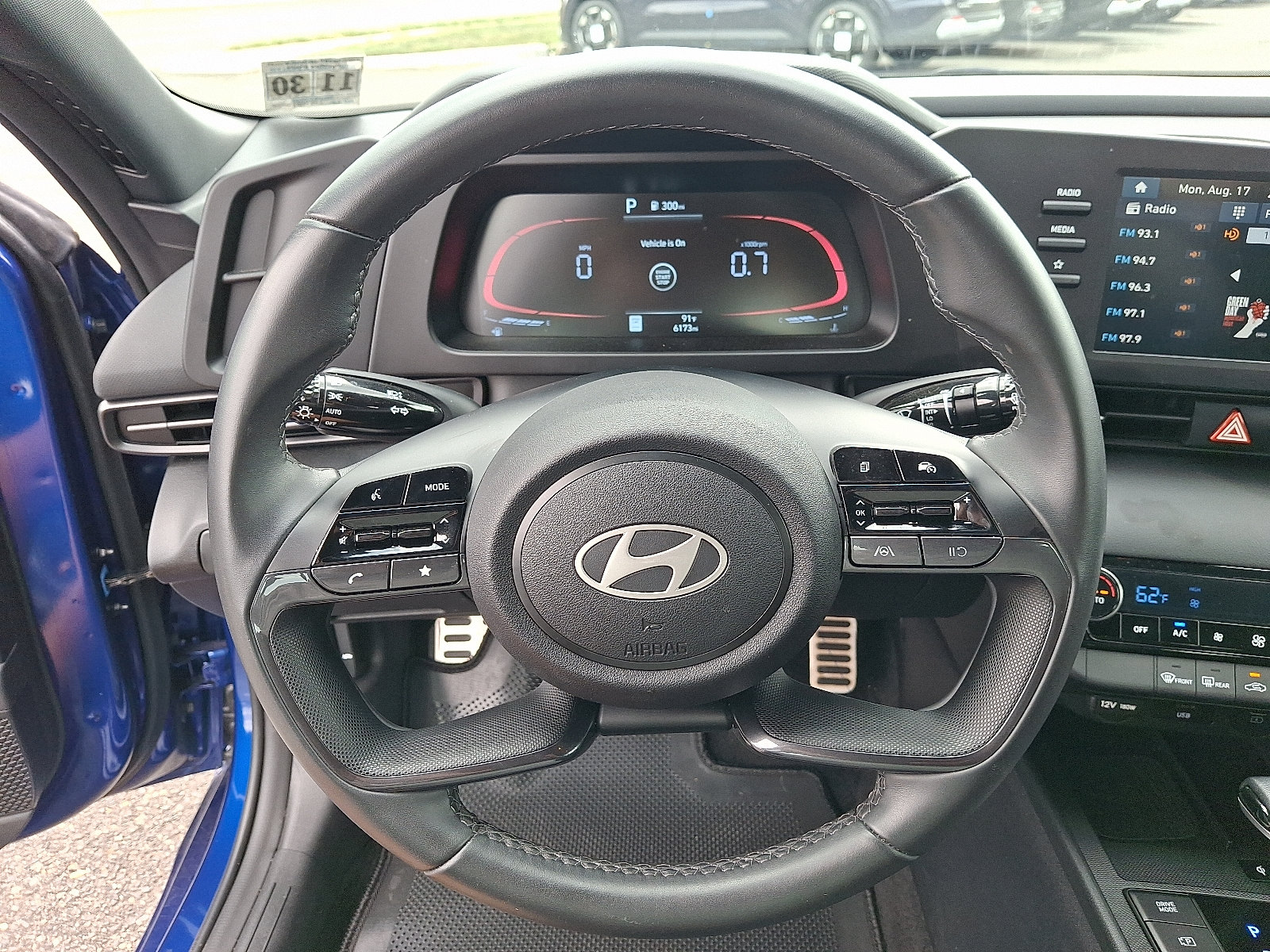 2025 Hyundai Elantra SEL - Photo 19