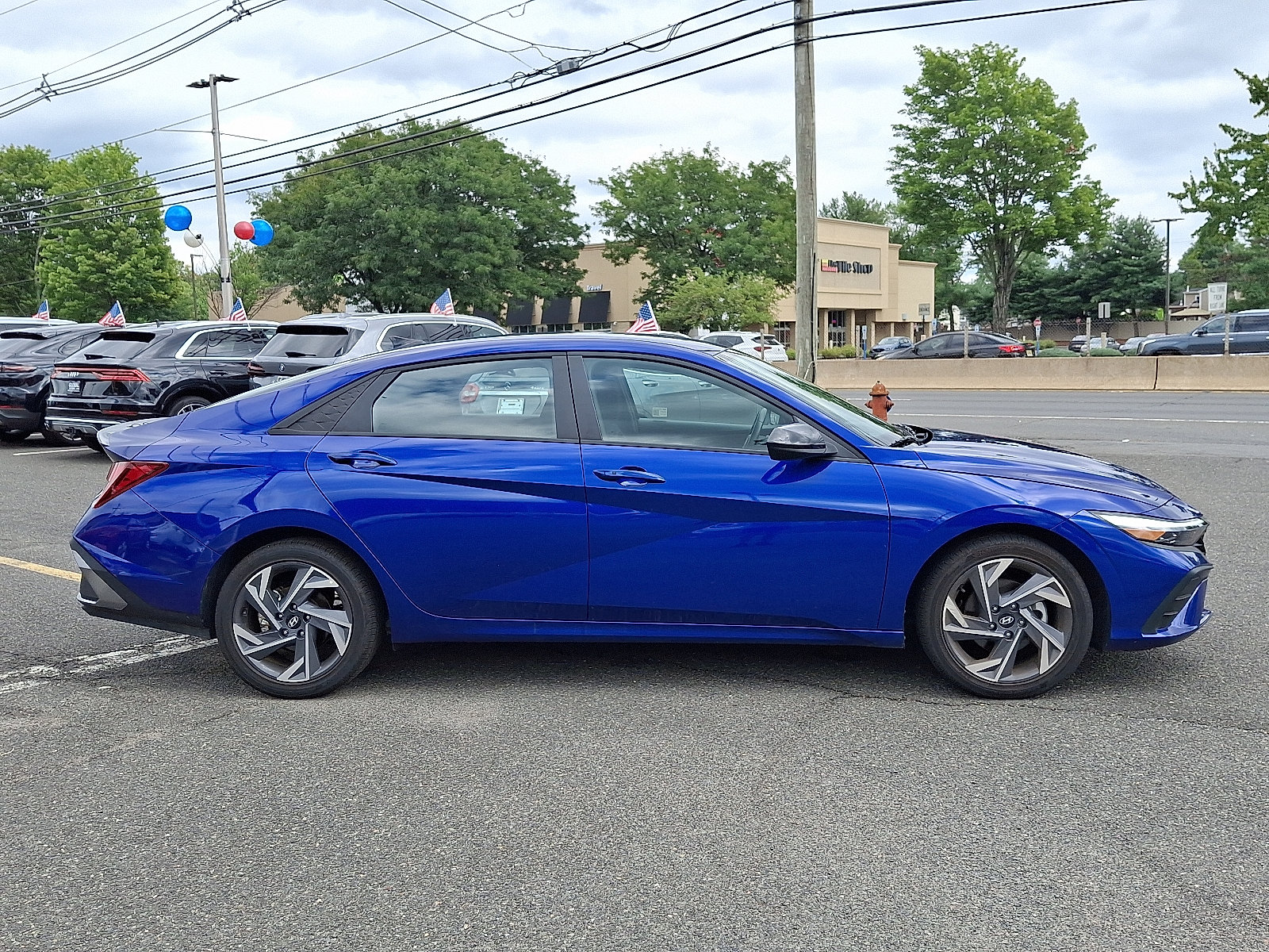 2025 Hyundai Elantra SEL - Photo 8