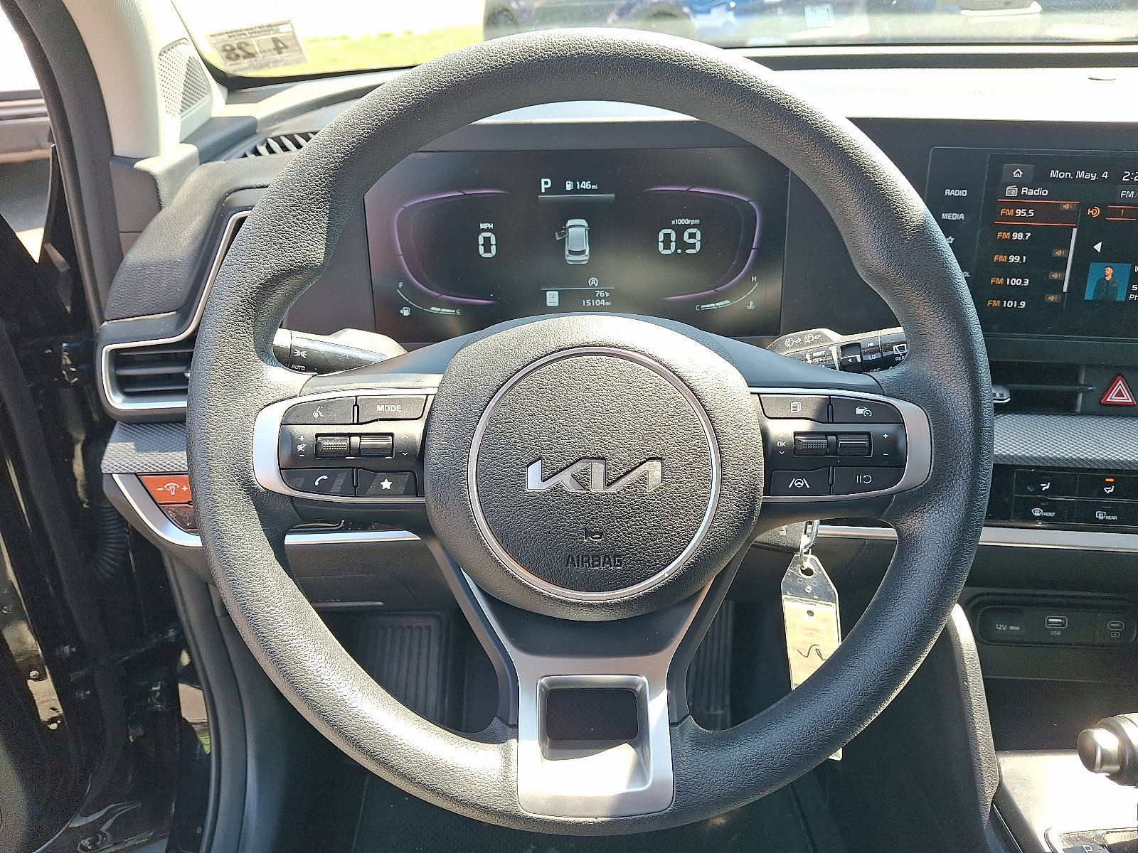 2023 Kia Sportage LX - Photo 18