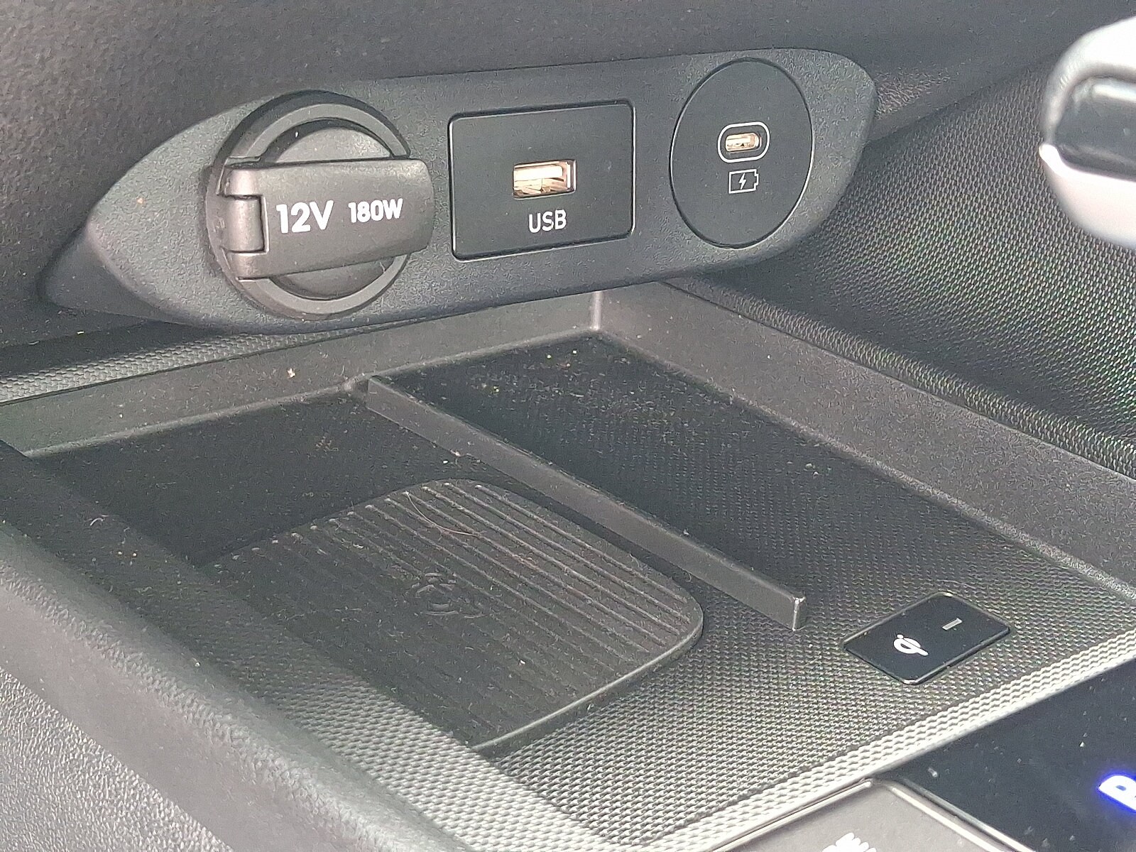 2025 Hyundai Elantra SEL - Photo 28