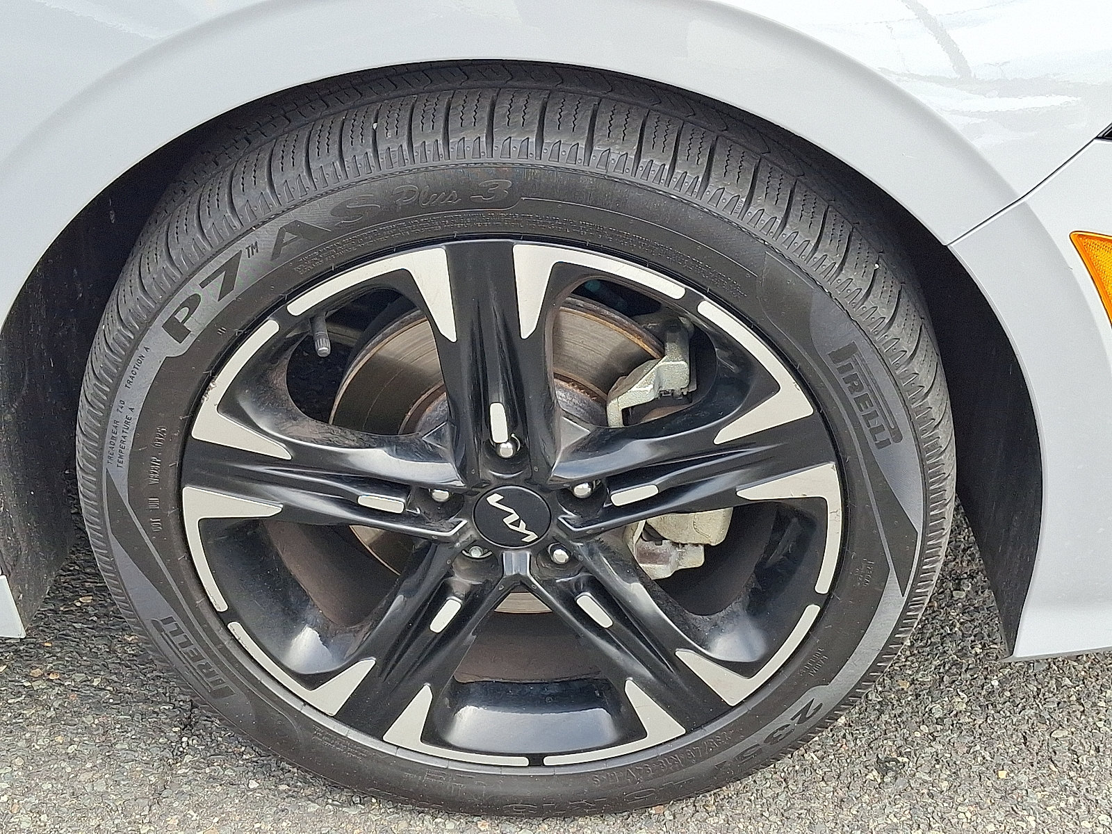 2023 Kia K5 GT-Line - Photo 9