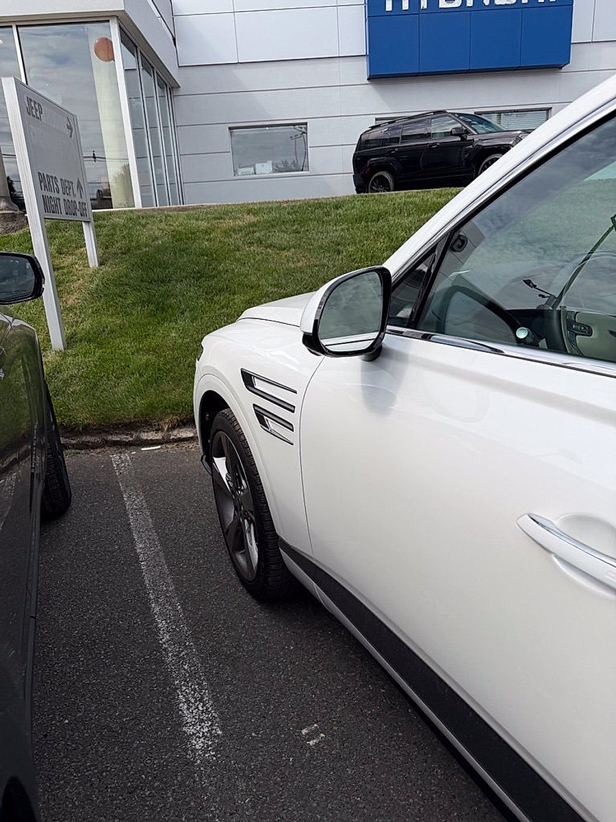 2024 GENESIS GV80 Standard - Photo 8