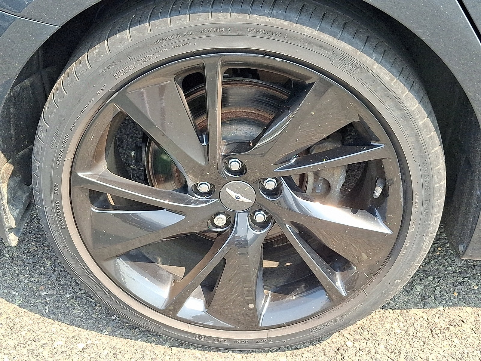 2023 GENESIS G70 Standard - Photo 9