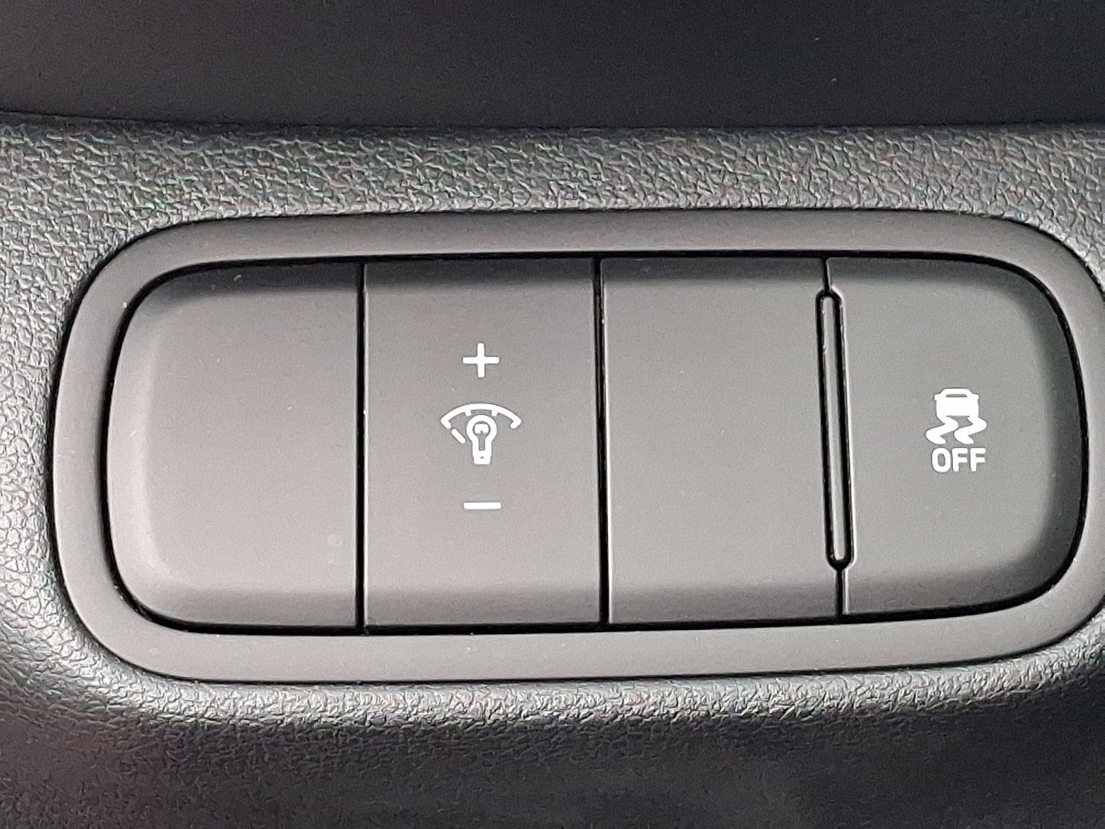 2024 Hyundai Venue SEL - Photo 29