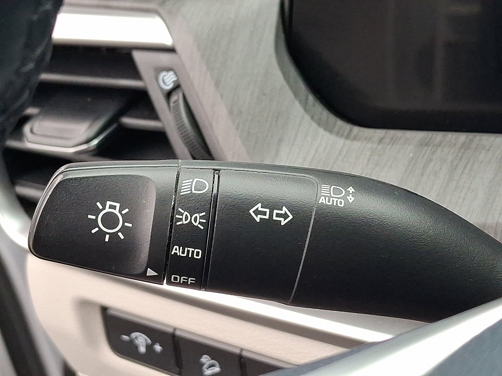 2023 Kia Telluride EX - Photo 27