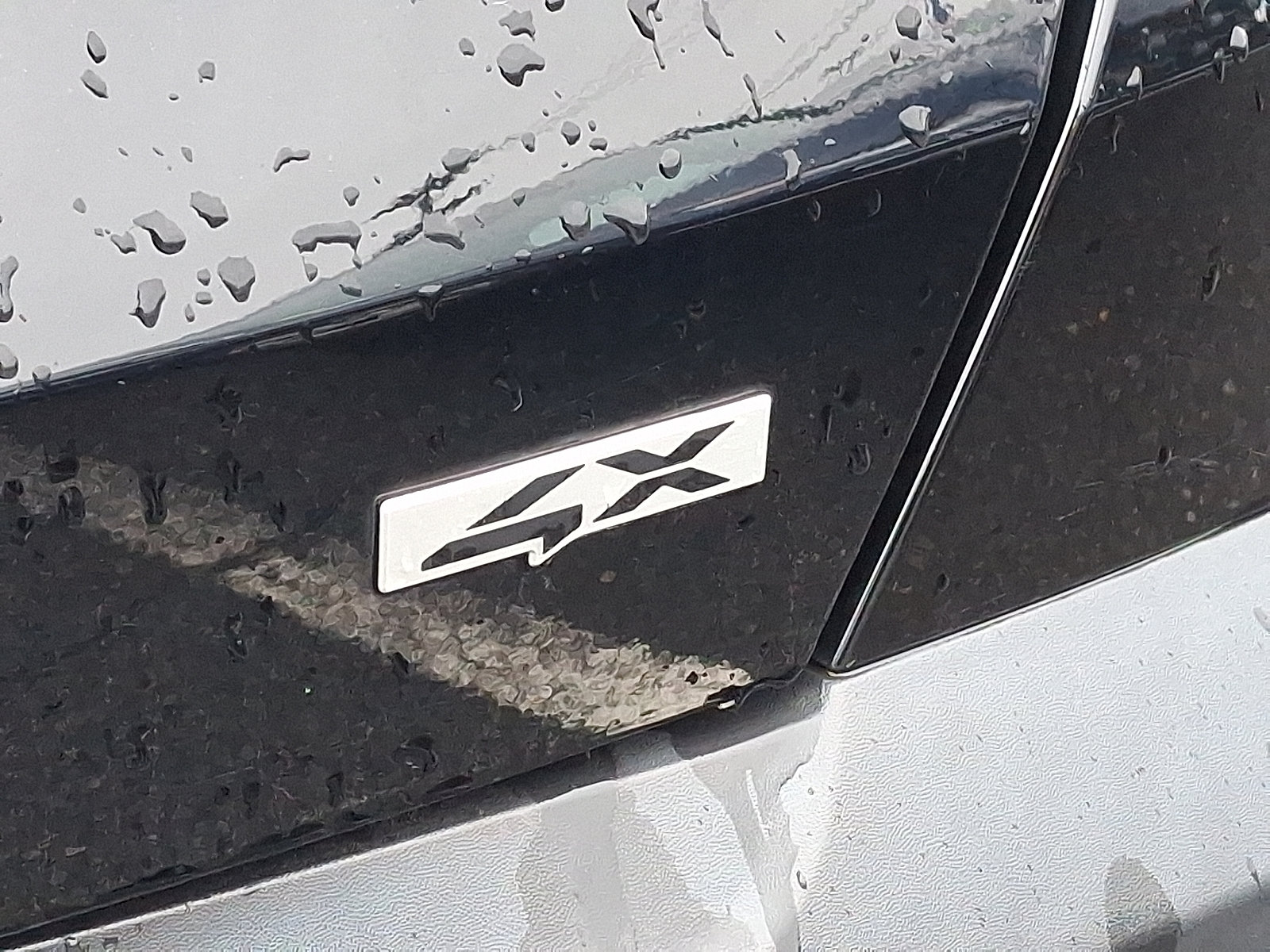 2023 Kia Sorento LX - Photo 32