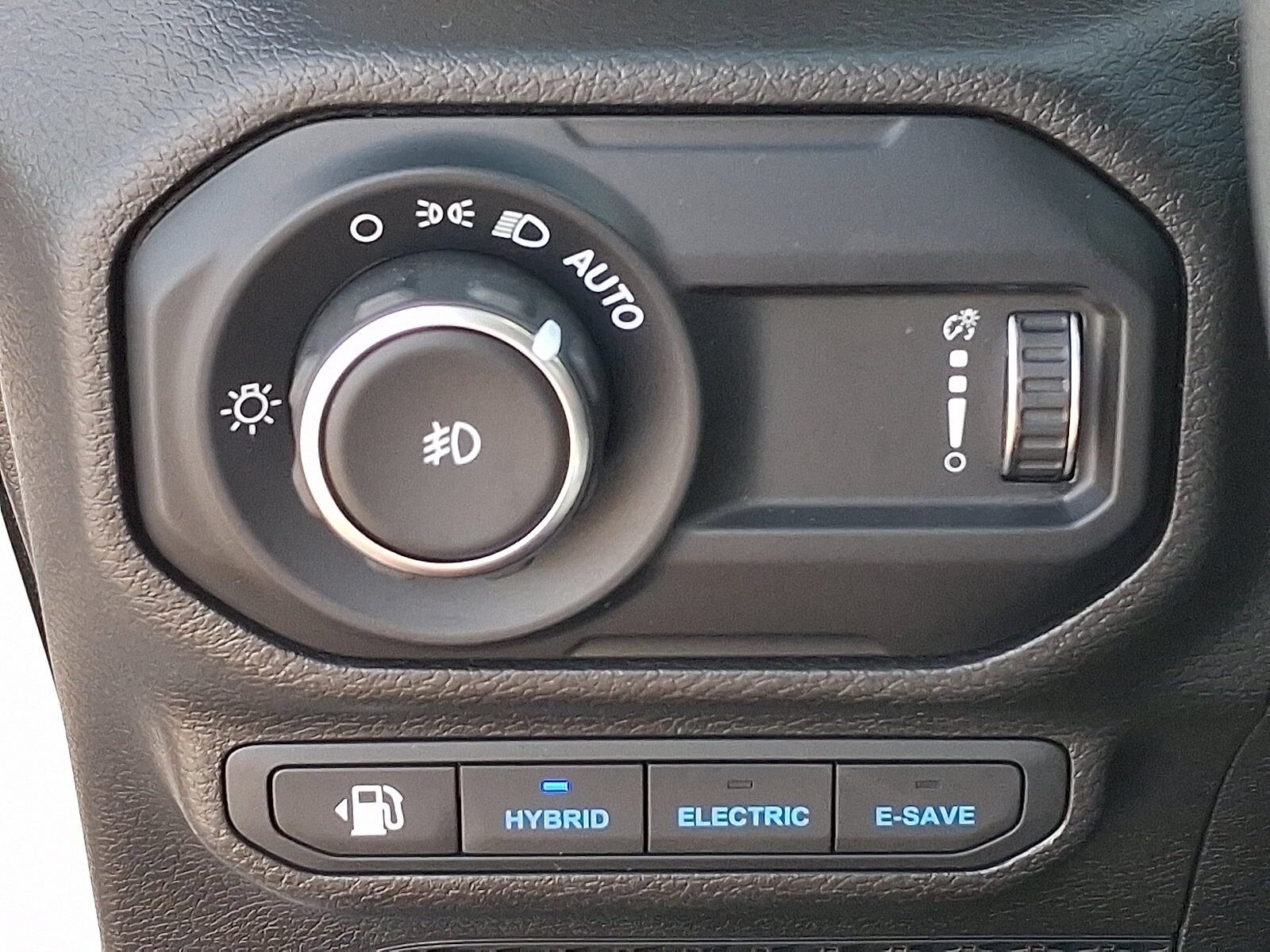 2023 Jeep Wrangler 4xe Willys 4XE - Photo 25