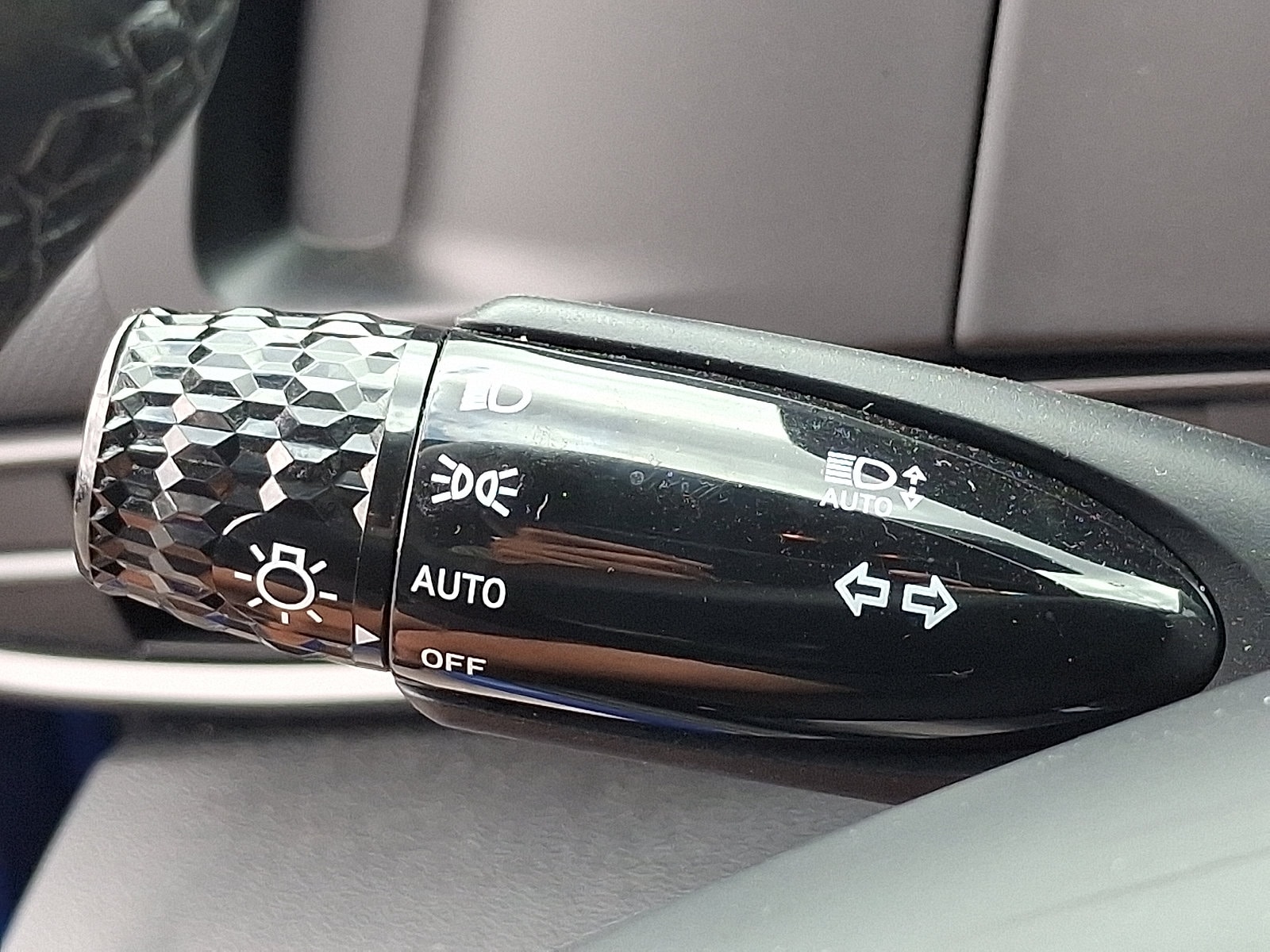 2025 Hyundai Elantra SEL - Photo 24