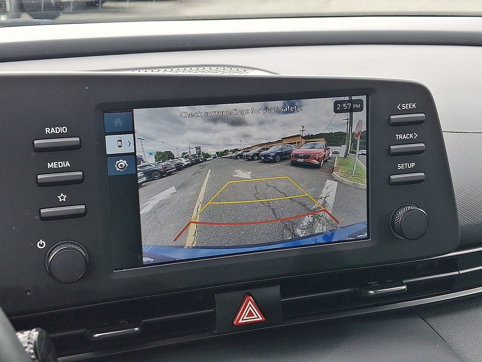 2025 Hyundai Elantra SEL - Photo 18
