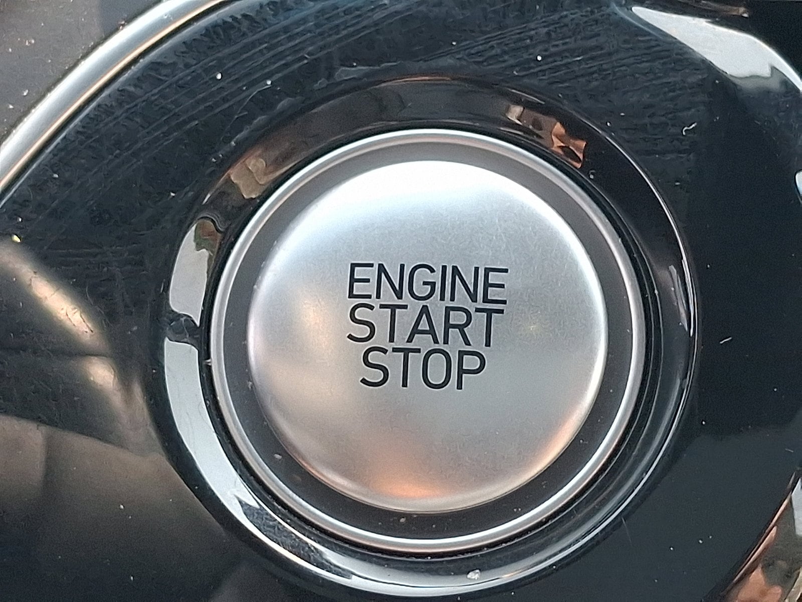 2023 GENESIS G70 Standard - Photo 24