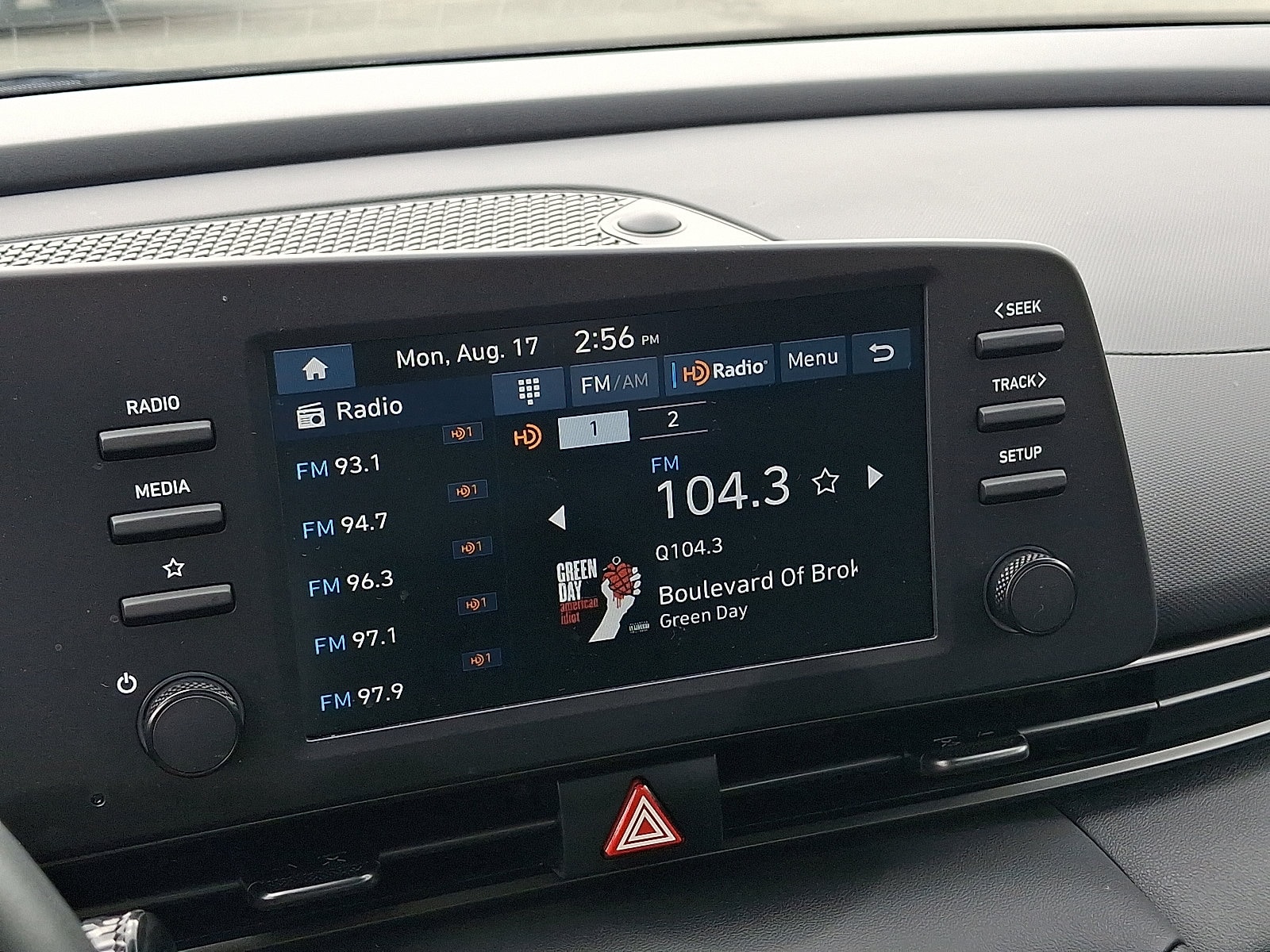 2025 Hyundai Elantra SEL - Photo 17